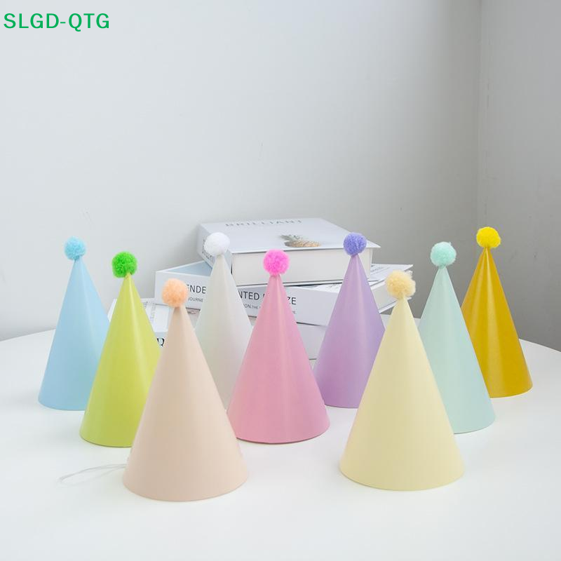 5個、6個、9個、12個入りの、ポンポン付きの軽量紙製コーン - Party Hat Cone のレビューと価格
